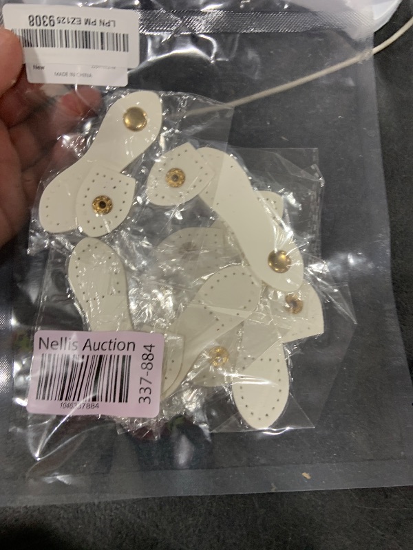 Photo 1 of white bag buttons 
