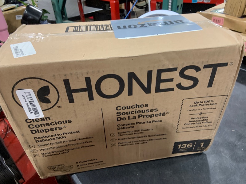Photo 1 of The Honest Company Clean Conscious Diapers for Delicate Skin | Up to 100% Leakproof | Hypoallergenic, Fragrance Free | Gender Neutral | Super Club Box, Size 1 (8-14 lbs), 136 Count (Prints May Vary)