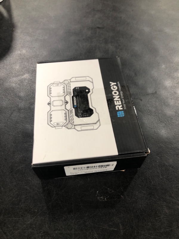Photo 1 of Renogy Battery Shunt 300, Remote Battery Monitoring, Range 8V-120V up to 500A, High Precision Current Sensor, Compatible Lead Acid, LFP, Li-ion, and Ni-MH Batteries