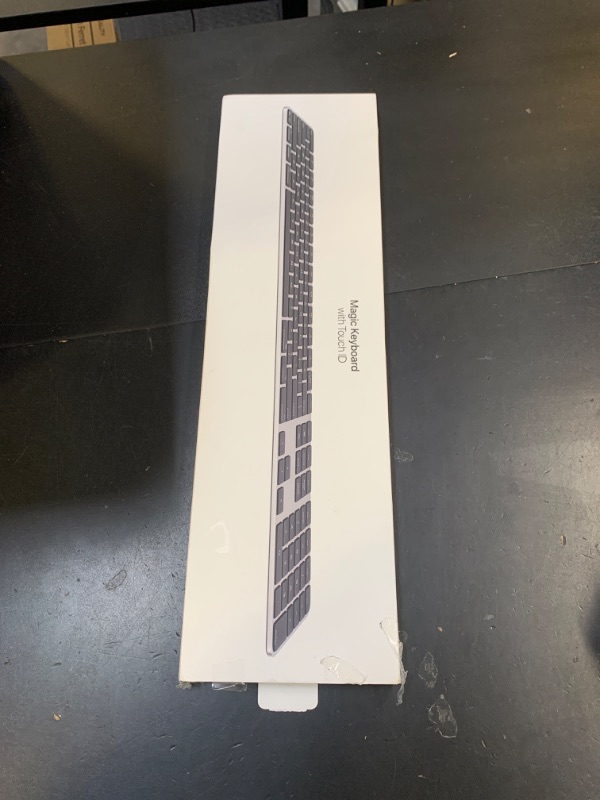 Photo 1 of Magic Keyboard with Touch ID and Numeric Keypad for Mac Models with Apple Silicon - US English - Black Keys (cable missing) 