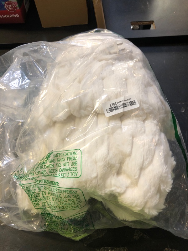 Photo 1 of *STAINED** Electric Heated Blanket Throw 50" x 60" Soft Ribbed Faux Fur Flannel Fast Heating 12 Heat Levels 1–12H Timer & Overheat Protection & Auto Shut-Off & ETL FCC & Machine Washable Heated Throw (White)