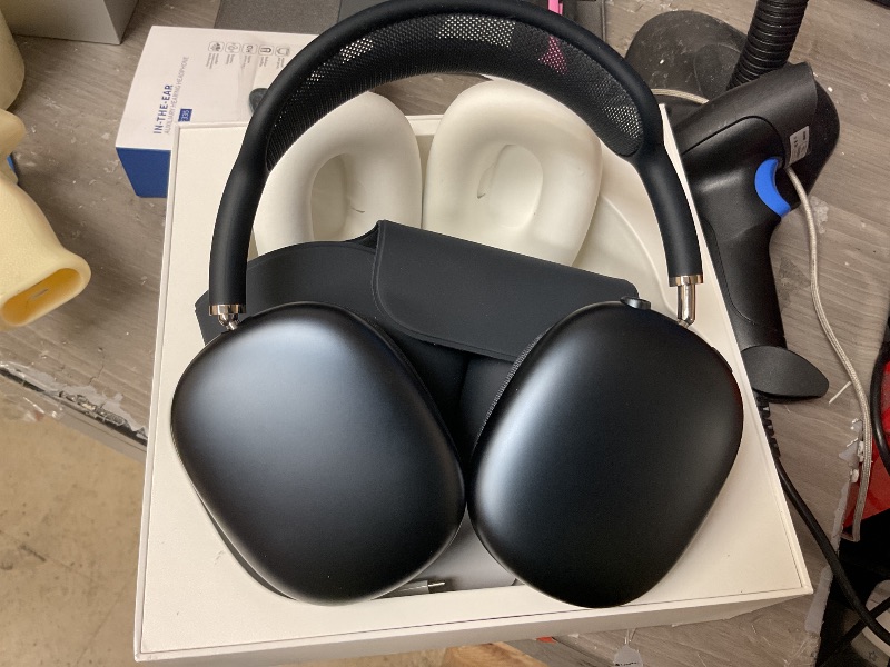 Photo 1 of SEE NOTES SND PICTURES…….Apple AirPods Max Wireless Over-Ear Headphones, Pro-Level Active Noise Cancellation, Transparency Mode, Personalized Spatial Audio, USB-C Charging, Bluetooth Headphones for iPhone - Midnight