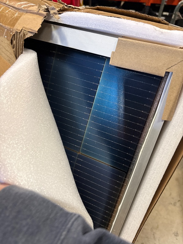 Photo 1 of SUNGOLDPOWER WATT BIFACIAL N-TYPE MONOCRYSTALLINE SOLAR PANEL SGN-590-BDG1 UL61730 CEC LISTED 2PCS