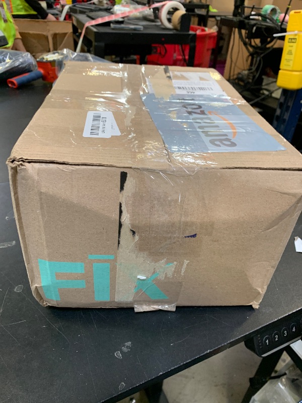 Photo 1 of *DAMAGE, SEE NOTES** Overmont Enameled Cast Iron Dutch Oven - 5.5QT Pot with Lid Cookbook & Cotton Potholders - Heavy-Duty Cookware for Braising, Stews, Roasting, Bread Baking Pearl White