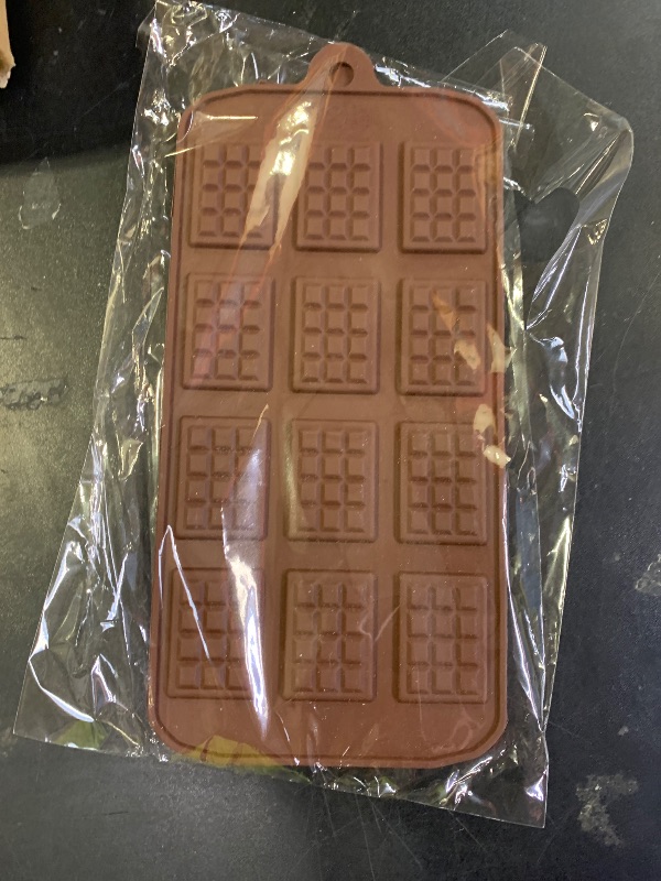 Photo 1 of 1 Pack 12-Cavity Silicone Mini Rectangle Thin Waffle Chocolate DIY Mold Break-Apart Chocolate Chip