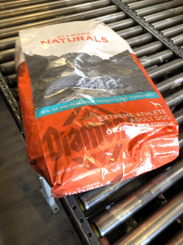 Photo 1 of Diamond Naturals Extreme Athlete High Protein Real Meat Recipe Dry Dog Food 40 Pound (Pack of 1)