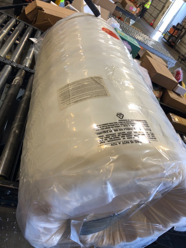 Photo 1 of ZINUS 12 Inch Euro Top Pocket Spring Hybrid Mattress, Queen, Pressure Relief, Pocket Innersprings for Motion Isolation, Mattress in A Box