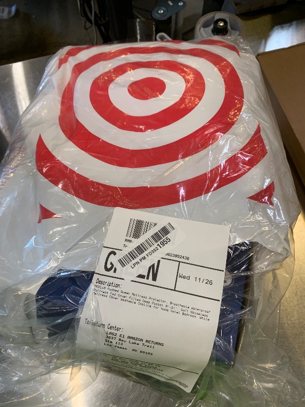 Photo 1 of MEELUS Padded Queen Mattress Protector, Breathable Waterproof Mattress Pad Cover Fitted Deep Pocket 8"-21", Soft Noiseless Mattress Cover Washable Cooling for Home Hotel Bedroom, White