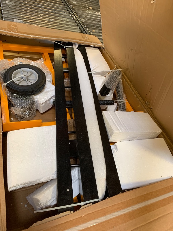 Photo 1 of PANEL LIFT