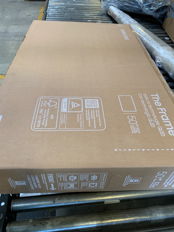 Photo 1 of **INCOMPLETE** Samsung 50-Inch Class The Frame LS03F 4K QLED Smart TV (2025 Model) Slim Fit Wall Mount, Modern Frame Design, NQ4 AI Gen2 Processor, Art Mode, Artful Picture Quality, Samsung Vision AI, Alexa Built-in