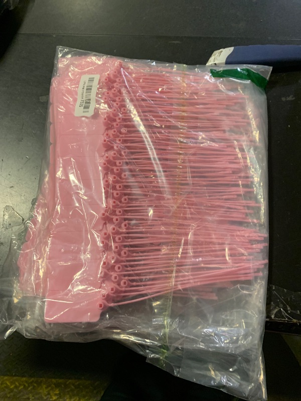 Photo 1 of 100 Pink Blank Plastic Tags for Labeling Waterproof Hanging Labels Writable Tags Seal Plastic Marking Label for Clothes Bags Keys Inventory with One Marker Pen