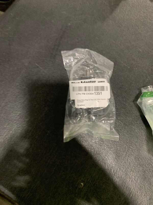 Photo 1 of Conntek 30104 Y Male Plug Adapter U.S. 3 Prong Male Plug To Two U.S. 3 Pin Female Connector