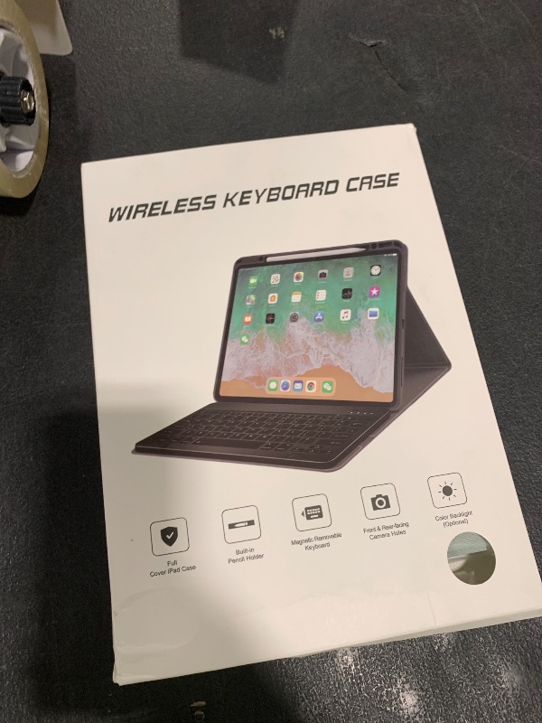 Photo 1 of OYEEICE for iPad 11th 10th Generation Case with Keyboard - Upgraded 360 Magnetic Detachable Cover with Backlit Keyboard, Pencil Holder for iPad 11-inch A16 2025 10th Gen 10.9 inch - Green