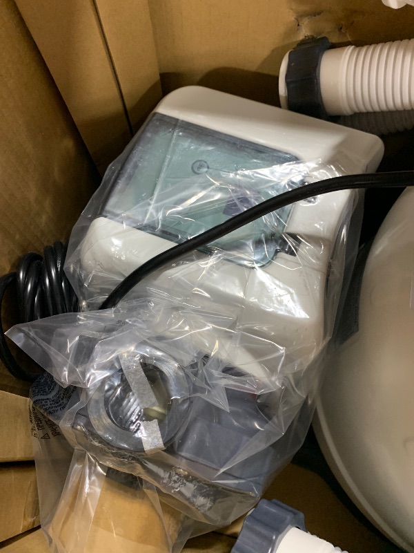 Photo 1 of Intex 26647EG 2800 GPH Sand Filter Pump w/Automatic Timer--- box 1/2
