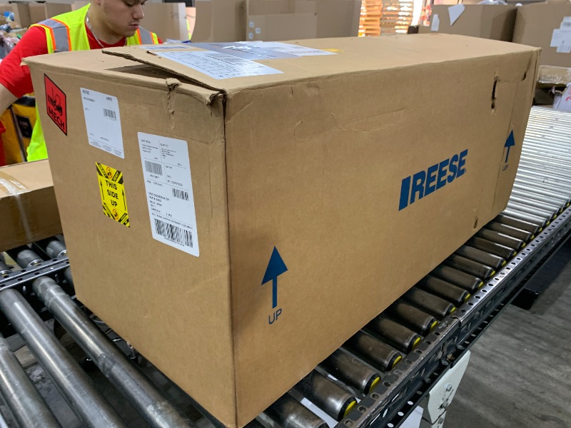 Photo 1 of Reese 94920 Goose Box 5th Wheel Pin Box, Air Ride 20,000 lbs. Capacity, Fits Lippert (1621, 1716, 0719, Rhino), Fabex PB 600 Series