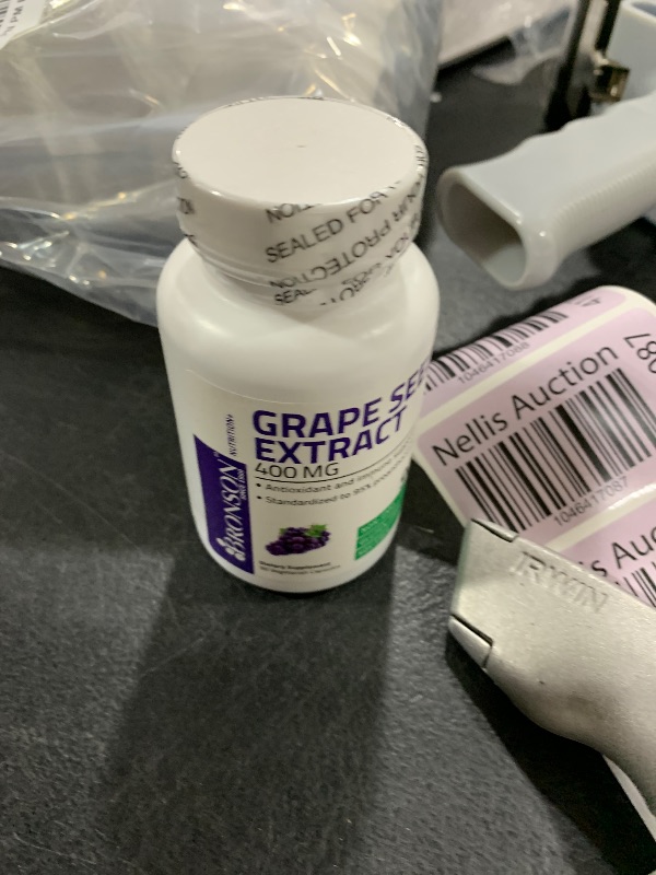 Photo 1 of Bronson Grape Seed Extract 400 mg - Antioxidant & Immune Support - Standardized Extract with 95% Proanthocyanidins- Non GMO, 90 Vegetarian Capsules