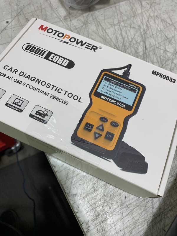 Photo 1 of MOTOPOWER MP69033 Car OBD2 Scanner Code Reader Engine Fault Scanner CAN Diagnostic Scan Tool for All OBD II Protocol Cars Since 1996, Yellow