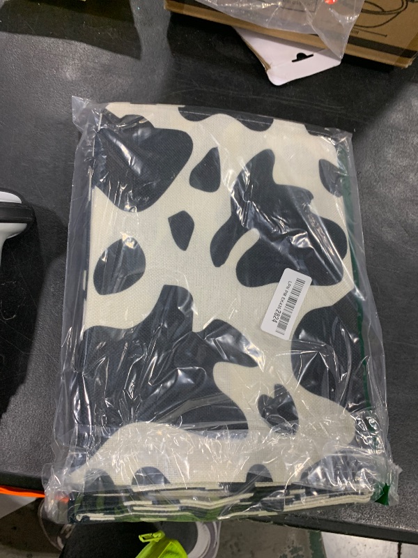 Photo 1 of 5 Pcs Linen Cow Print Table Runner Black and White Farm Cow Print Tablecloth Western Barnyard Cowboy Themed Table Cloths for Birthday Party Decorations Home Kitchen Supplies ( 13 x 72 in)