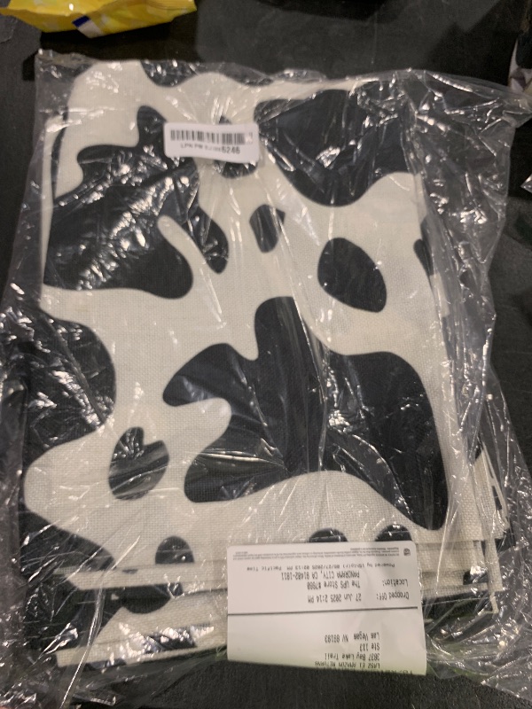 Photo 1 of 5 Pcs Linen Cow Print Table Runner Black and White Farm Cow Print Tablecloth Western Barnyard Cowboy Themed Table Cloths for Birthday Party Decorations Home Kitchen Supplies ( 13 x 72 in)
