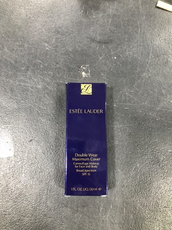Photo 1 of Estée Lauder Double Wear 24-Hour Maximum Cover Camouflage Foundation for Face and Body SPF 15 | Full Coverage | Covers Scars & Tattoos, 1.0 Fl Oz, 2N1 Desert Beige