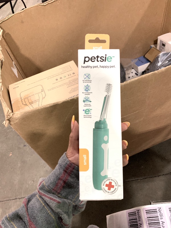 Photo 1 of petsie Dog Toothbrush | Innovative Eletrolytic Technology | Improves Oral Health & Reduces Bad Breath | No Vibrations & Silent Teeth Cleaning Brush | No Toothpaste Needed | Dog Teeth Cleaning Kit