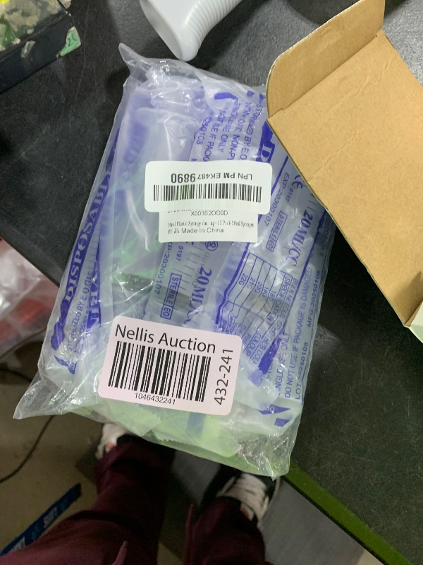 Photo 1 of 20ml Plastic Syringe for Liquids, Oral, Scientific Labs, Measuring, Dispensing, with Cap- 10 Pack 20ml Syringes