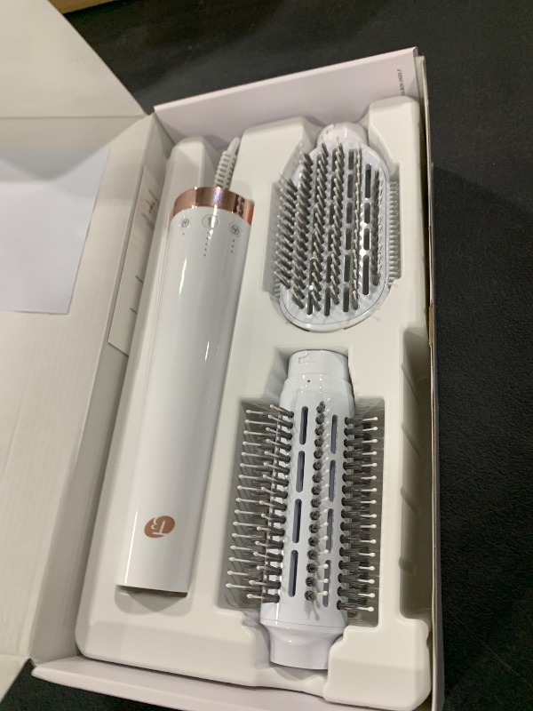 Photo 1 of "T3 AireBrush Duo Interchangeable Hot Air Blow Dry Brush with Two Attachments ? Includes 15 Heat and Speed Combinations, T3 IonFlow Technology, Volume Booster Switch, Lock-in Cool Shot"