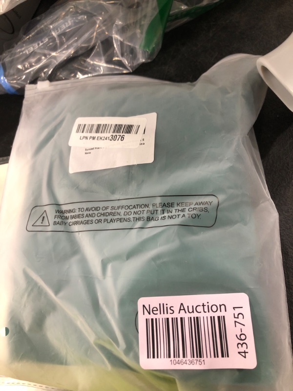 Photo 1 of Sunzel Flare Leggings, Crossover Yoga Pants with Tummy Control, High-Waisted and Wide Leg, 28" Inseam, Jasper Green Small