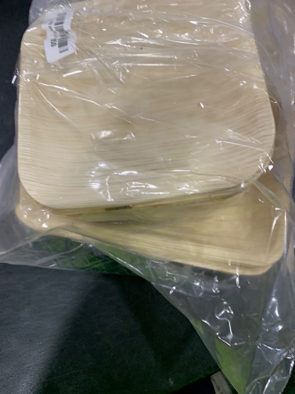 Photo 1 of 2 ZEBRAZ Premium Palm Leaf Disposable Plates – 50pc Square Set: 25pc 10” and 25pc 7”, Heavy-Duty, Microwave Safe, Natural Alternative to Plastic, Ideal for Parties, Weddings, Events, and Everyday Use