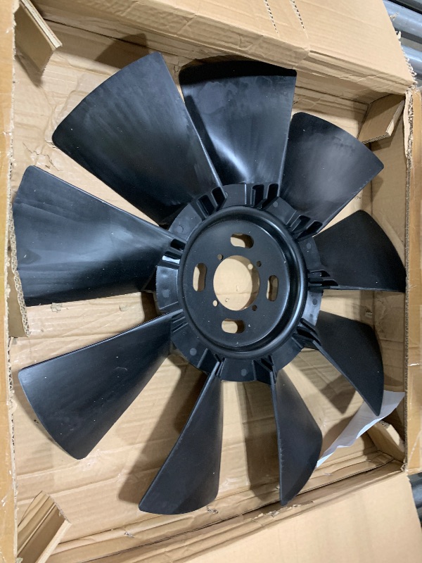 Photo 1 of A-Premium Engine Radiator Cooling Fan Blade Compatible with Chevrolet C6500 Kodiak/C7500 Kodiak/C8500 2003-2007 & GMC C6500 Topkick/C7500 Topkick/C8500 Topkick 2003-2007, 7.2L 7.8L, Replace# 15011512