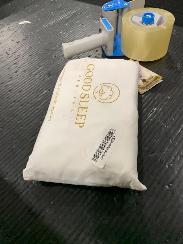 Photo 1 of 1000 TC Ivory King Pillowcases Set of 4 100% Egyptian Cotton Pillow Cases with Long Staple Cotton & Sateen Weave, Silky Soft Hotel - Like Bed Pillow Covers for Comfy Sleeping, Snug Fit