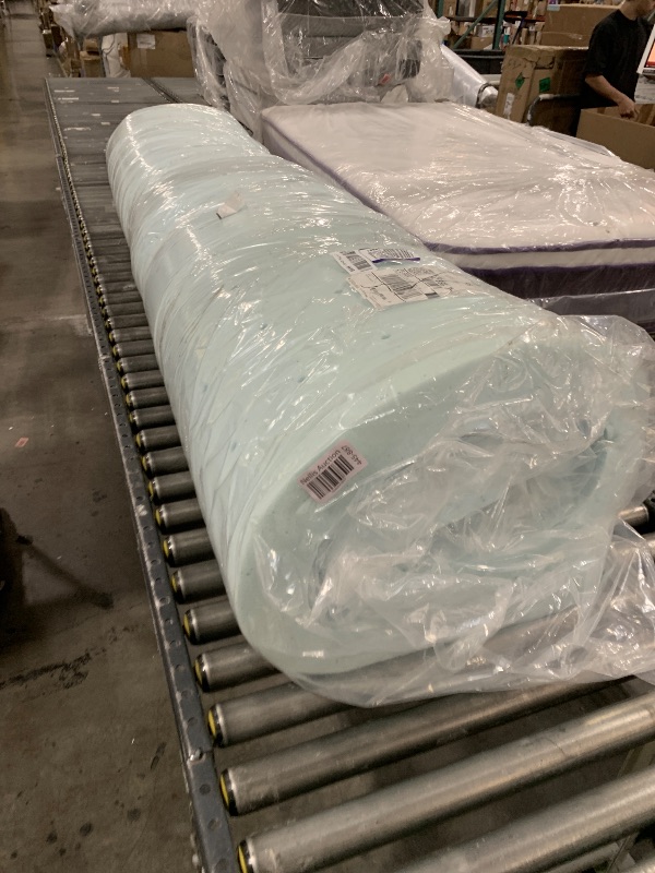 Photo 1 of MATTRESS TOPPER