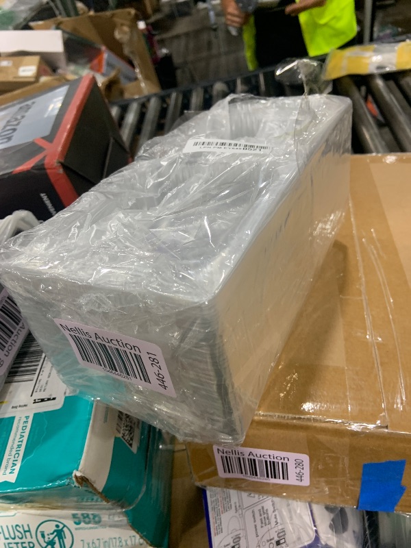 Photo 1 of 100 Count Clear Plastic Hinged Take Out Containers Clamshell Takeout Tray Food Clamshell Containers Outside Diameter for Dessert, Snacksetc, Cakes Slice, Cookies, Salads