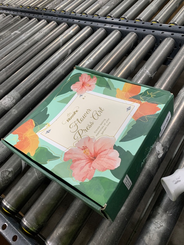 Photo 1 of Aboofx Flower Press Kit, Craft Kits 11"x11" 10 Layers Wooden Flower Pressing Kit for Crafts Pressed Flowers and Plant for DIY Art, Preservation for Bookmark Frame Wedding Flower Drying