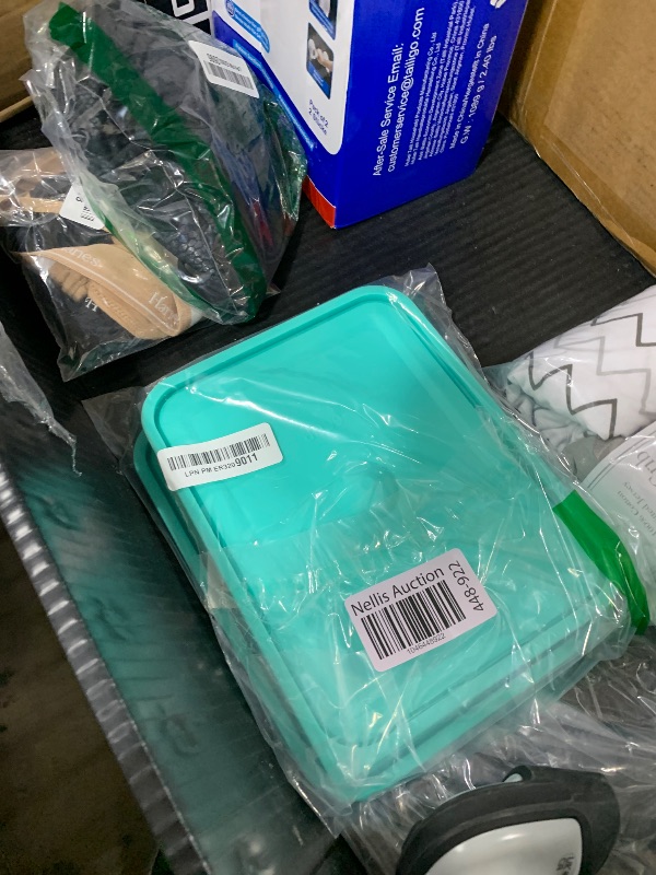 Photo 1 of Replacement Lids for Pyrex 7211-PC 6 Cup Rectangle, Silicone Storage Cover Lid for Glass Bowl 2 Pack with Date Mark Turquoise