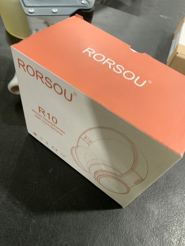 Photo 1 of RORSOU R10 Kids Headphones Over-Ear with Microphone, Lightweight Folding Stereo Bass Headset with 1.5M No-Tangle Cord, Portable Wired Headphones for Smartphone Tablet Computer MP3 / 4 (Black)