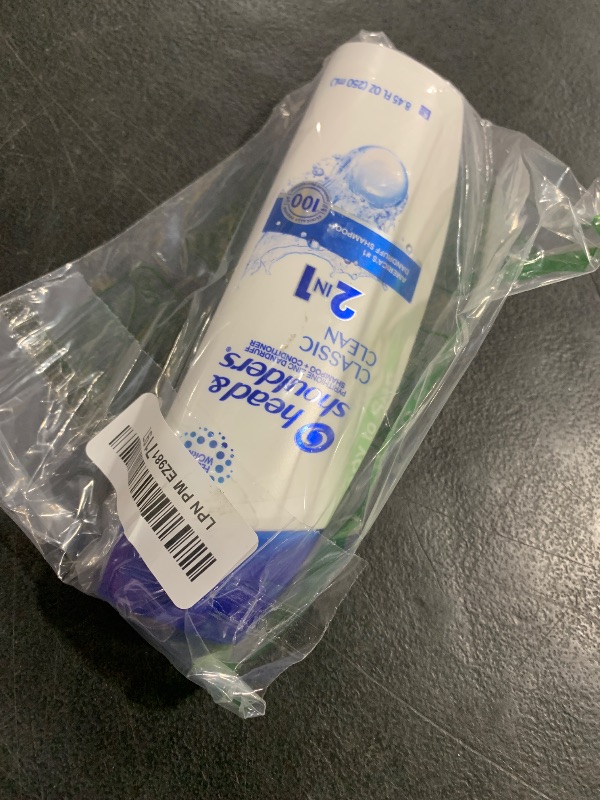 Photo 1 of Head and Shoulders Classic Clean 2-in-1 Anti-Dandruff Shampoo + Conditioner 8.45 Fl Oz