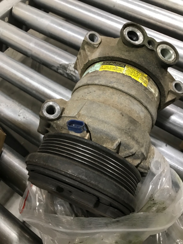 Photo 1 of AC Compressor with Clutch for Escalade 5.7L 1999 2000, Silverado 5.7 1995-1998, Suburban 1500 5.7L 1996-1999, Yukon 5.7 1996-2000, for Cadillac/Chevrolet/GMC C1500 C2500 C3500 K1500 K2500 K3500