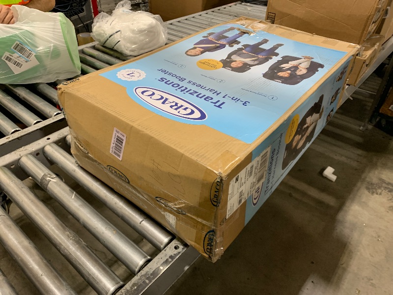 Photo 1 of Graco Tranzitions 3-in-1 Harness Booster Car Seat, Forward Facing Car Seat, Highback, to Backless Booster, Proof