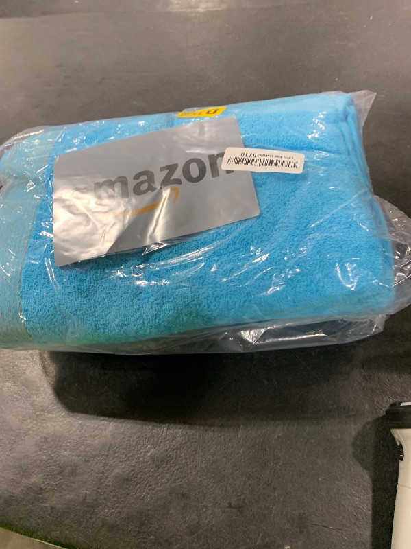 Photo 1 of Belizzi Home Ultra Soft 4 Pack Oversized Bath Towel Set 27x54 inches, 100% Cotton Bath Towels, Highly Absorbant Compact Quickdry & Lightweight Towel, Ideal for Gym Travel Camp Pool - Turquoise Blue