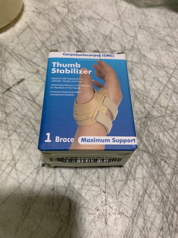 Photo 1 of FORTEMOTUS CMC Thumb Brace - Joint Thumb Arthritis Brace for Tendonitis, Osteoarthritis, Instability, Adjustable Thumb Arthritis Pain Relief and Support for Men Women, Gray, Right Hand, Medium