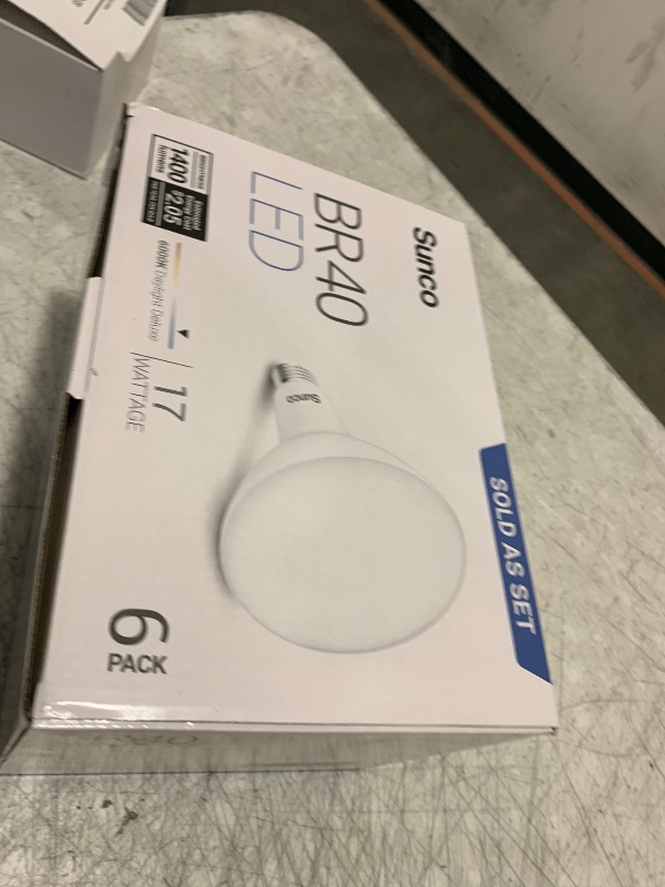 Photo 1 of Sunco 6 Pack BR40 LED Light Bulbs, Indoor Flood Lights, Recessed Can Light Bulb, 1400 LM, 17W (100W Equivalent), 6000K Daylight Deluxe, Dimmable, E26 Base, for Home, Bedroom, Kitchen UL.