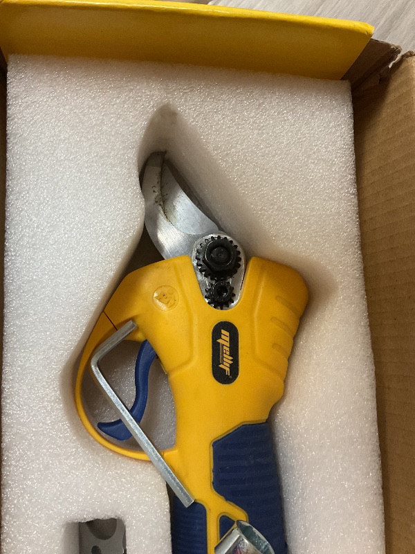 Photo 1 of Mellif Electric Pruning Shears Compatible With DeWalt 20V Max Battery (Tool Only), Cordless Garden Pruner w/ 2,6000RPM Brushless Motor, Imported Steel Blades-25mm(0.98 Inch) Cutting Diameter