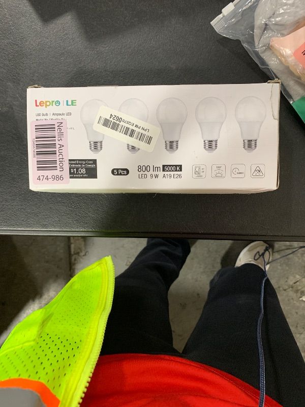 Photo 1 of LE LED Light Bulbs 60 Watt Equivalent, 9W 800 Lumens Non-Dimmable, Daylight White 5000K, A19 E26 Standard Medium Base, 10000 Hour Lifetime 5 Count (Pack of 1)