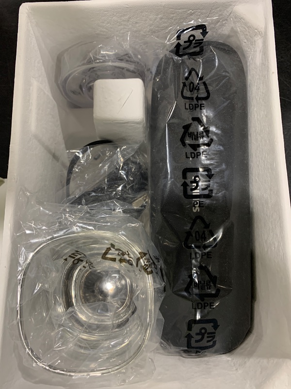 Photo 1 of Philips Sonicare DiamondClean Smart 9500 Electric Toothbrush, Sonic Toothbrush with App, Pressure Sensor, Brush Head Detection, 5 Brushing Modes and 3 Intensity Levels, Black, Model HX9923/11
