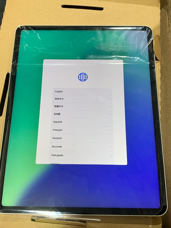 Photo 1 of Apple 2021 12.9-inch iPad Pro (Wi?Fi, 128GB) - Silver (Renewed)