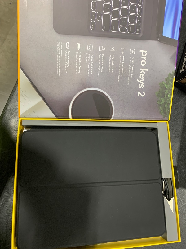 Photo 1 of ZAGG Pro Keys 2 iPad Air 11" (M3)/ Air 11" (M2)/ iPad Air 10.9" (4th & 5th Gen)