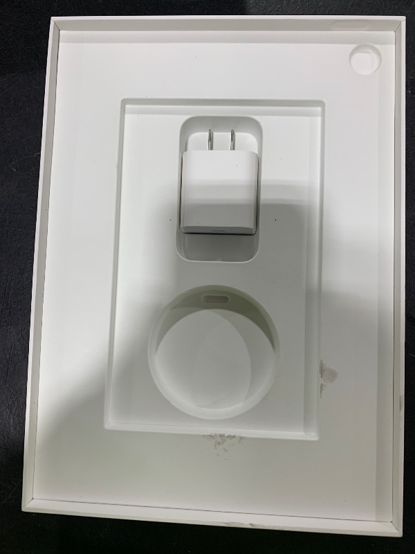 Photo 1 of Apple iPad (10th Generation): with A14 Bionic chip, 10.9-inch Liquid Retina Display, 256GB, Wi-Fi 6, 12MP front/12MP Back Camera, Touch ID, All-Day Battery Life – Blue