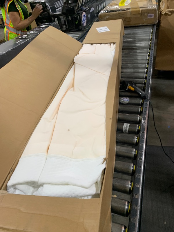 Photo 1 of Amazon Basics Smart Box Spring Bed Base, 5-Inch Height Mattress Foundation, Tool-Free Easy Assembly, King, 79"L x 75.5"W x 5"H, White