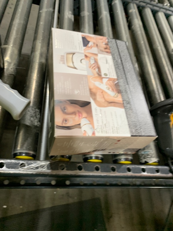 Photo 1 of Braun Smart IPL, Silk·Expert Pro 5: at Home Laser Hair Removal for Women and Men, Permanent Visible Hair Reduction in Hair Regrowth for Body & Face, with Venus Swirl Razor, Corded, IPL5137
